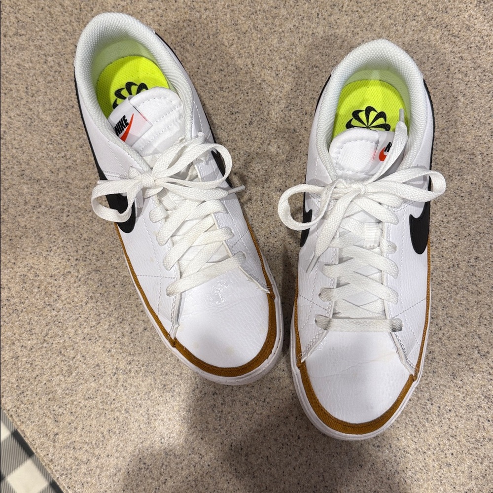Women’s Nike Court Legacy - Picture 5 of 5